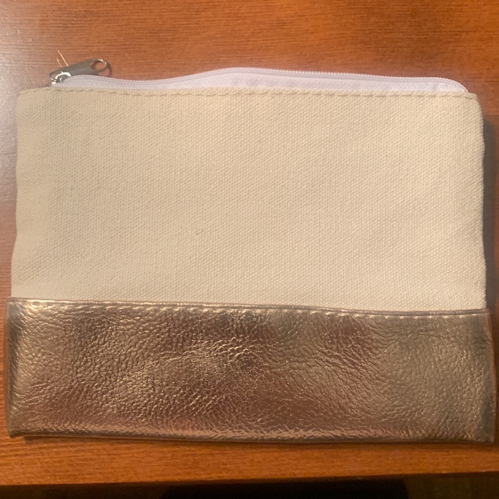 Makeup bag - Picture 2 of 4